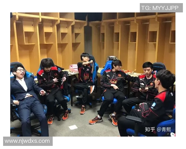 电竞新闻S15LOLMajor赛中FPX团队意识表现分析与点评